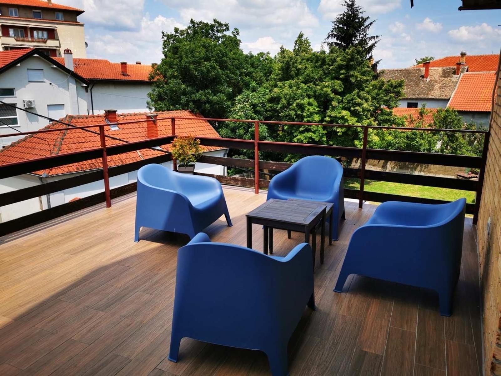 Moms House Hotell Golubac Exteriör bild